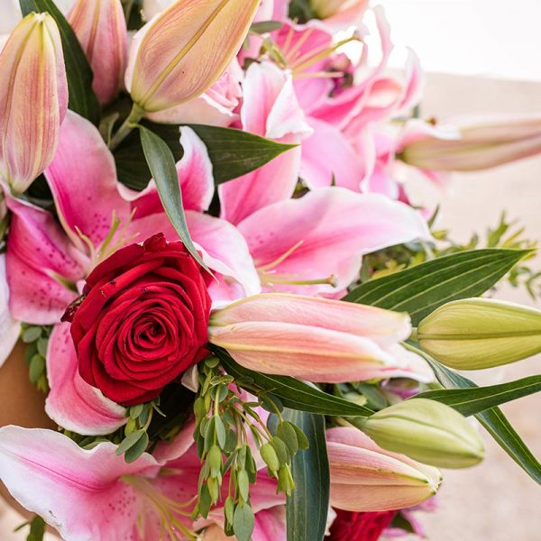 Bouquet élégant rose BOUQUET MAJESTIEUX PLEIN DE ROMANTISME