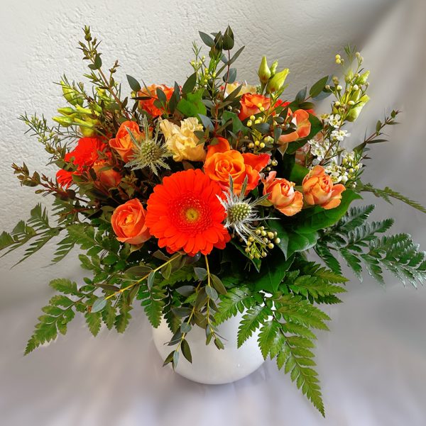 bouquet orange vase