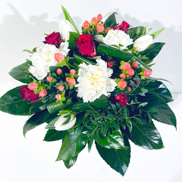 craquant bouquet rond oeillets roses et tulipes