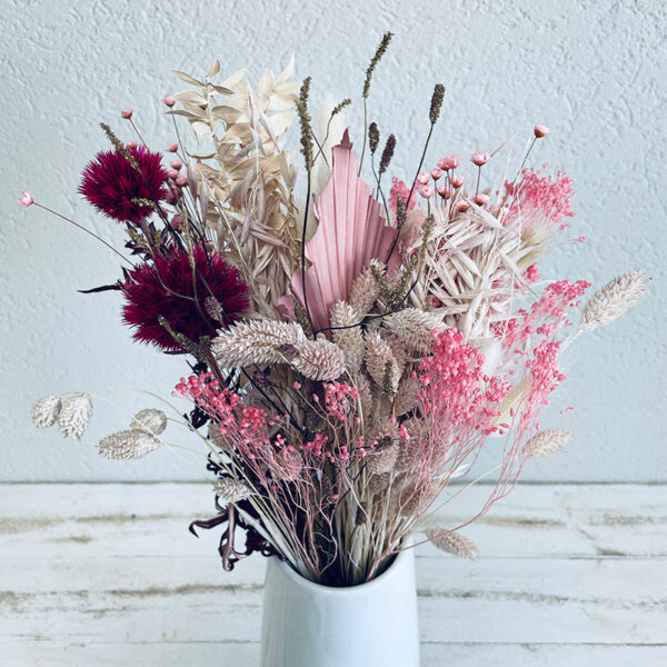 bouquet de fleurs séchées rose pâle