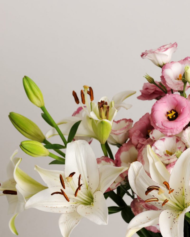 bouquet-of-beautiful-flowers-PQZSXYG